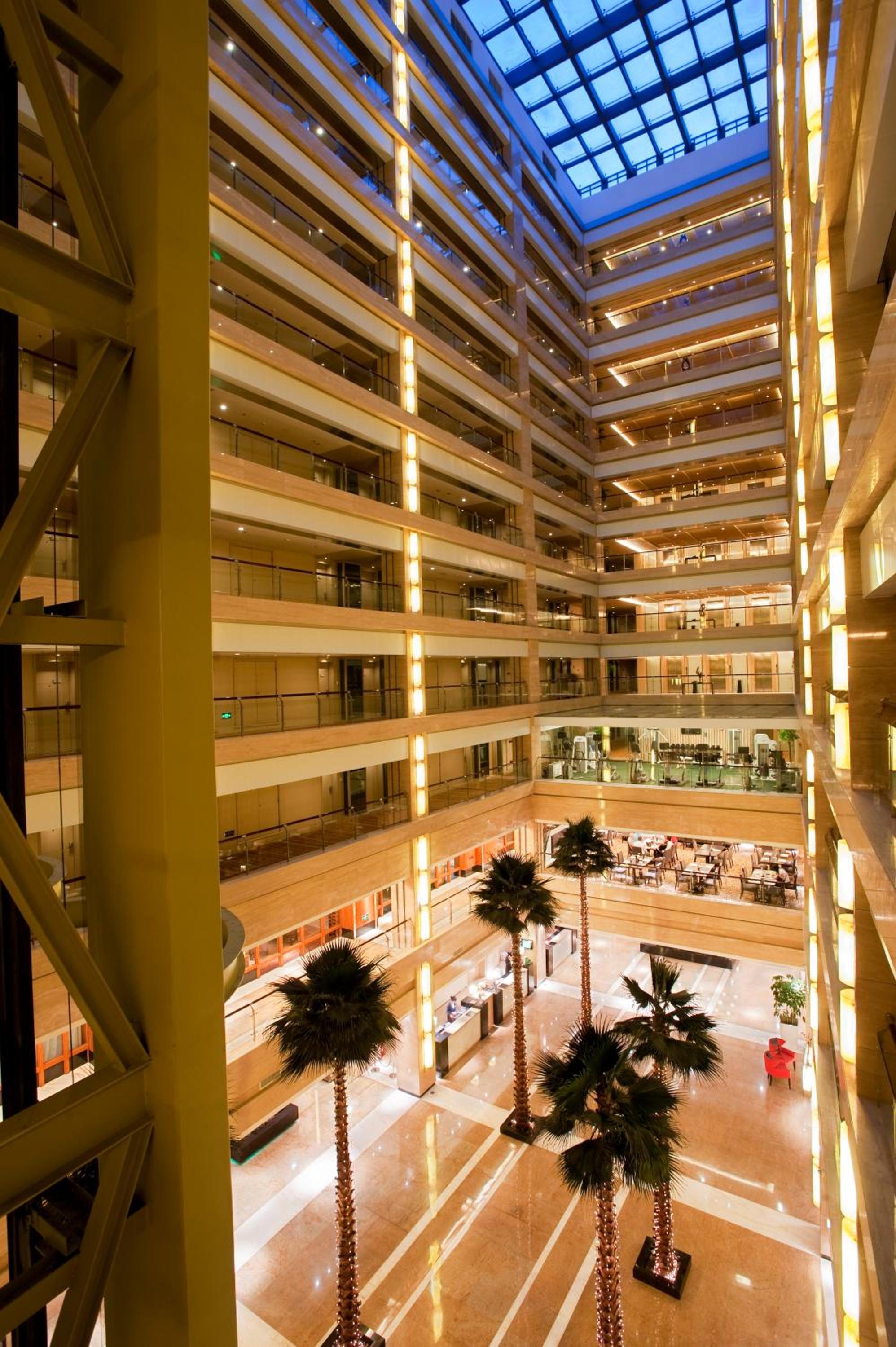 Holiday Inn Qingdao Parkview 19/49