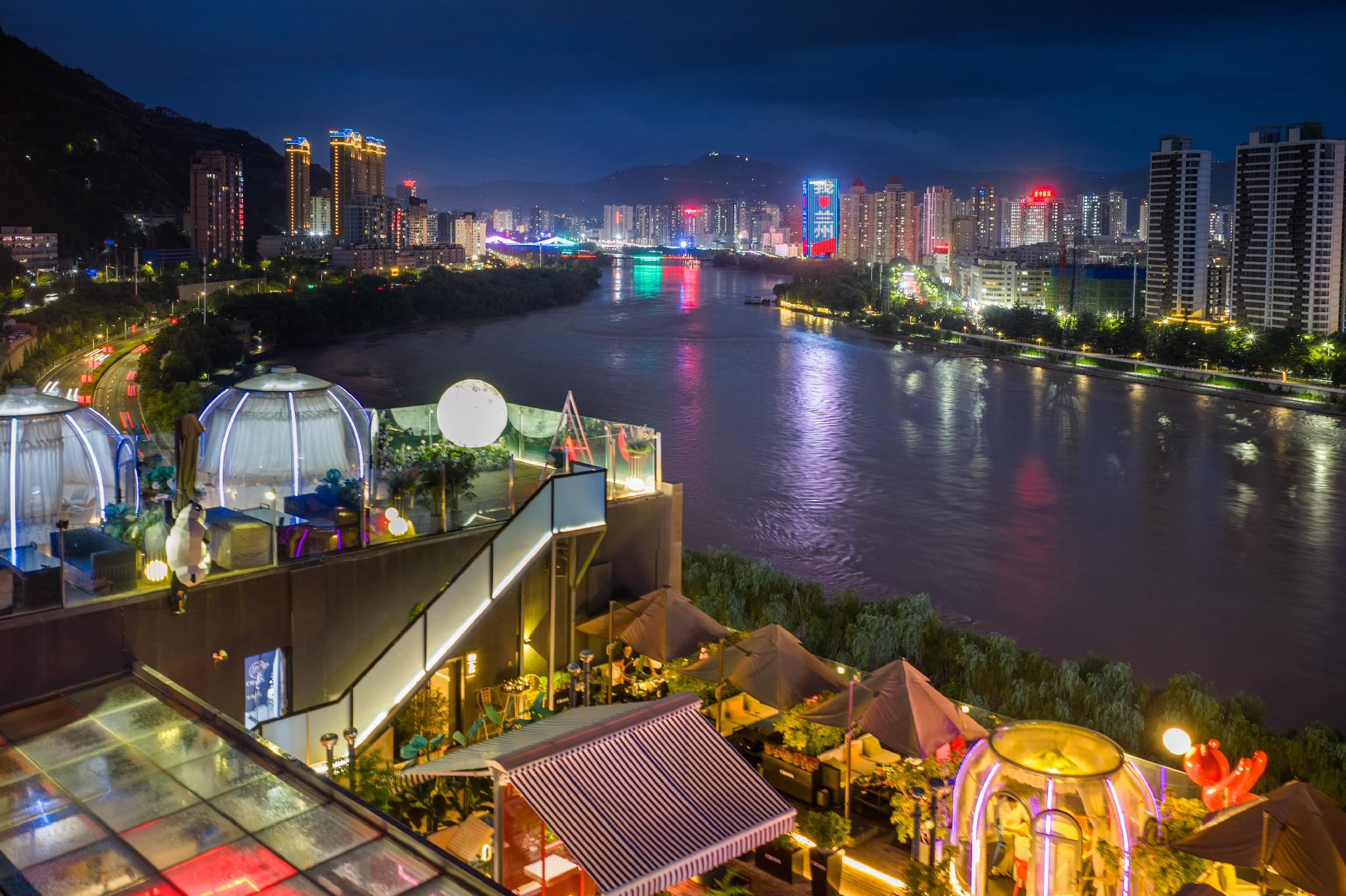Atour Hotel (Qilihe Bridge, Lanzhou High Speed Railway Station) 42/45