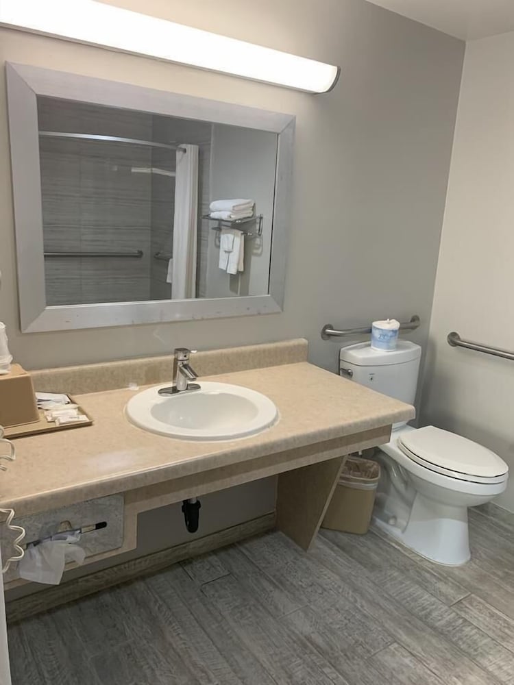 Buena Park Inn 32/63
