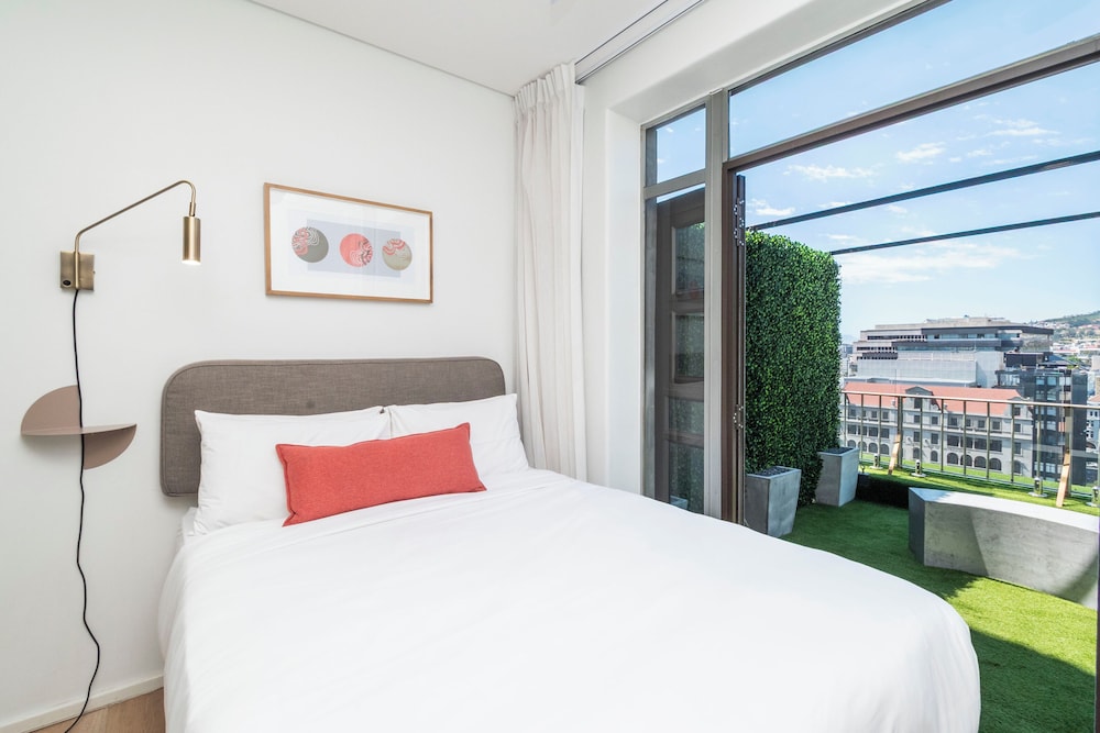 Habitat Aparthotel by Totalstay 20/55