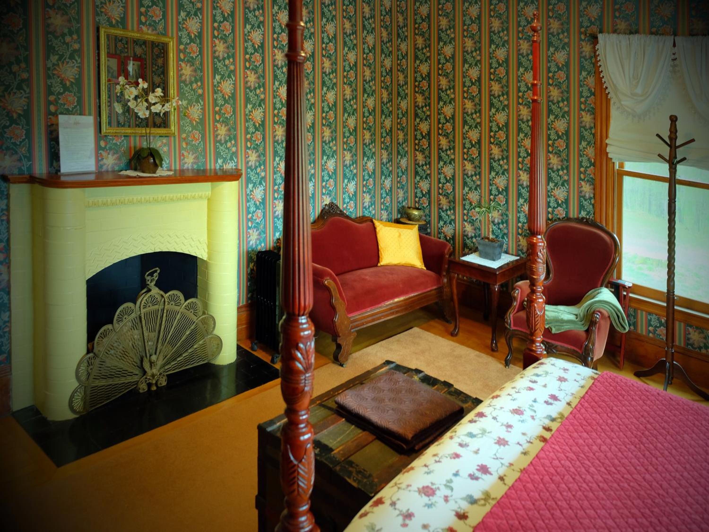Guilford Bed and Breakfast 30/42