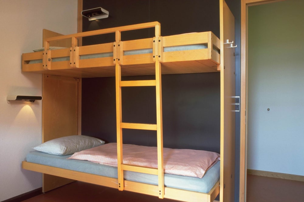 Zurich Youth Hostel 28/61