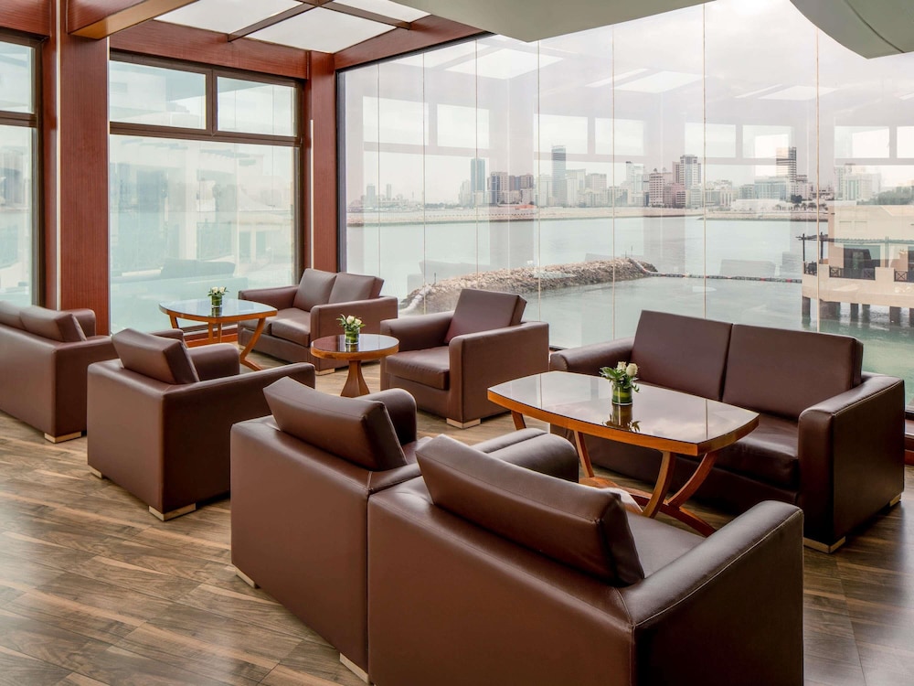 Novotel Al Dana Resort 48/75