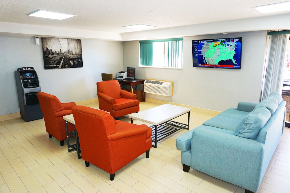 The Floral Park Motor Lodge 39/56