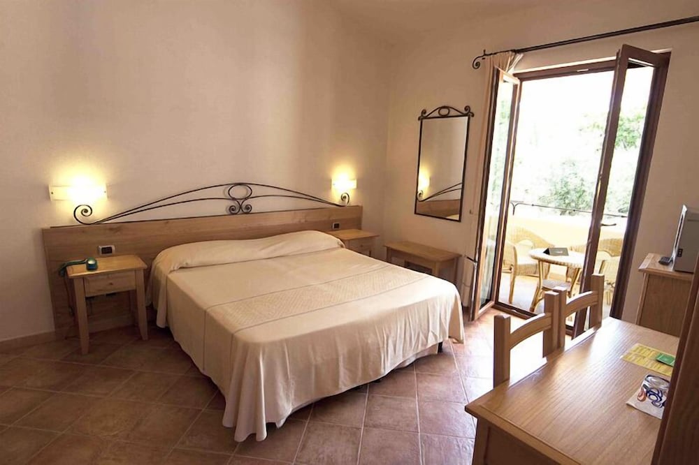 Villa Gustui Maris 20/56