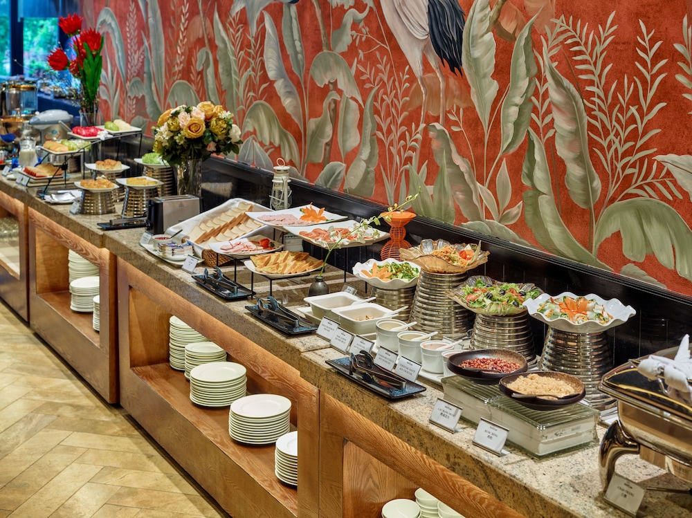Ravatel Luxury Hotel Bac Giang 20/50