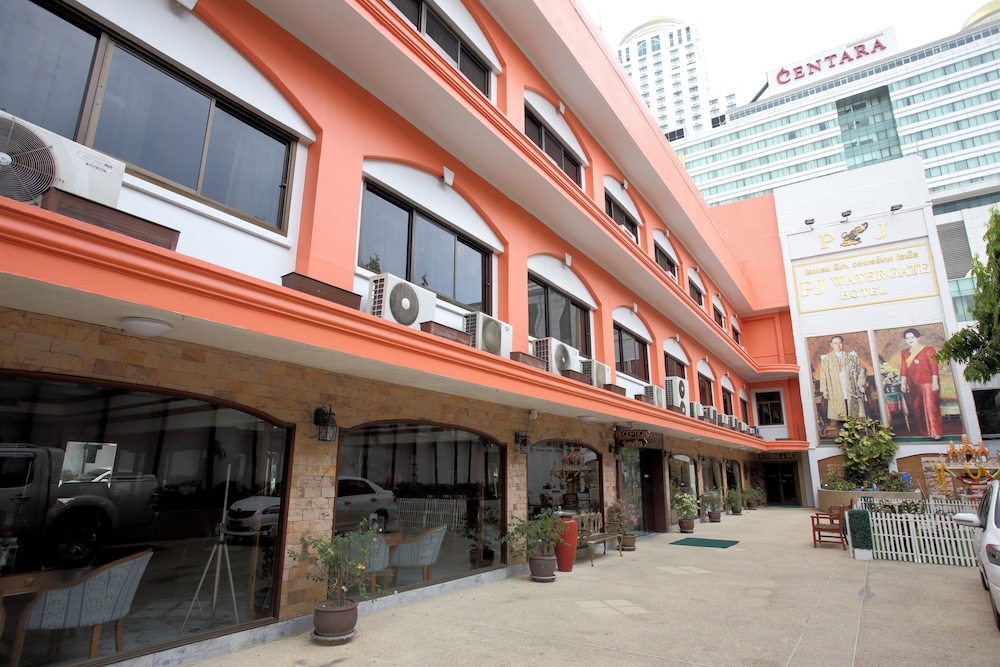 Pj Watergate Hotel 6/65