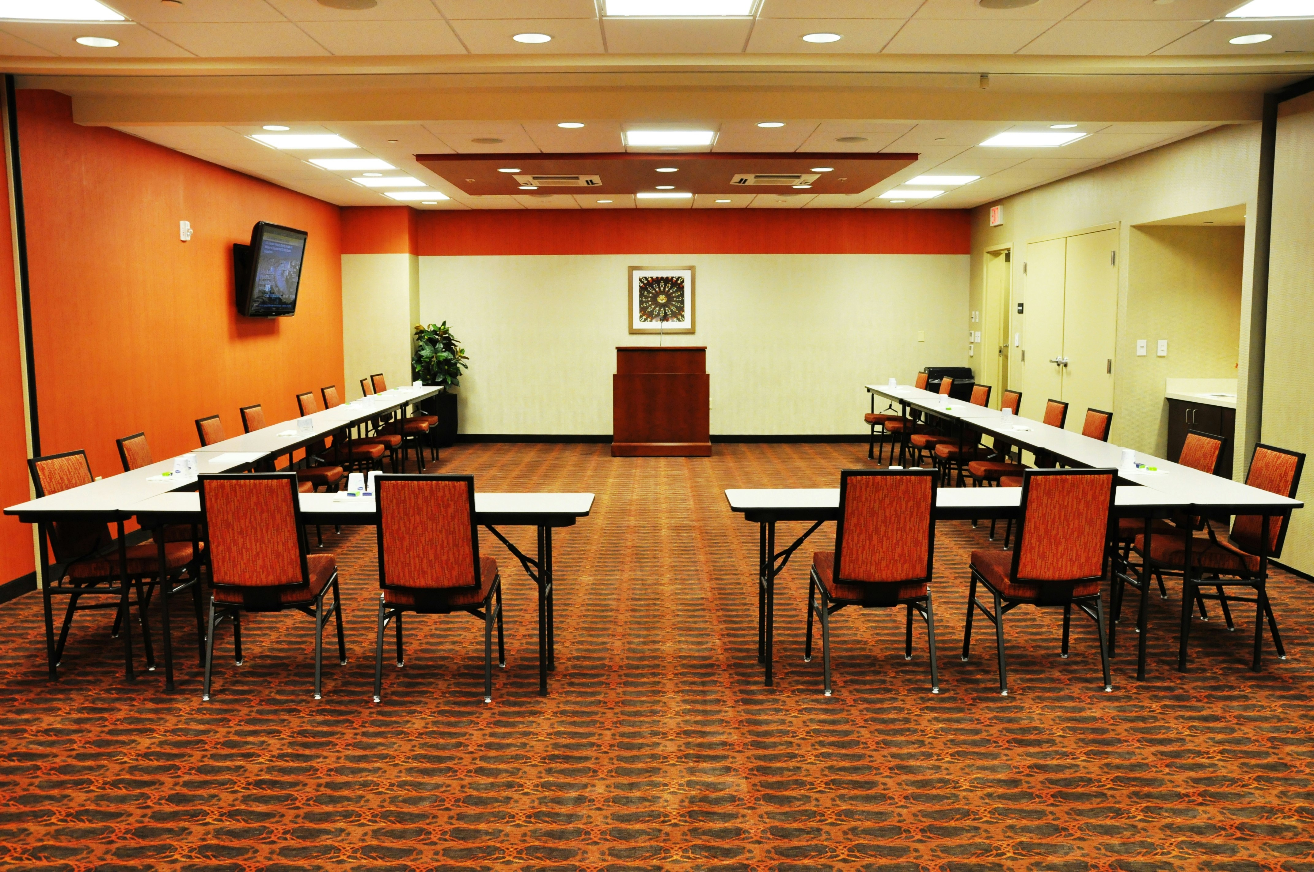 Hampton Inn And Suites Cincinnati Uptown University Area Oh 64/72