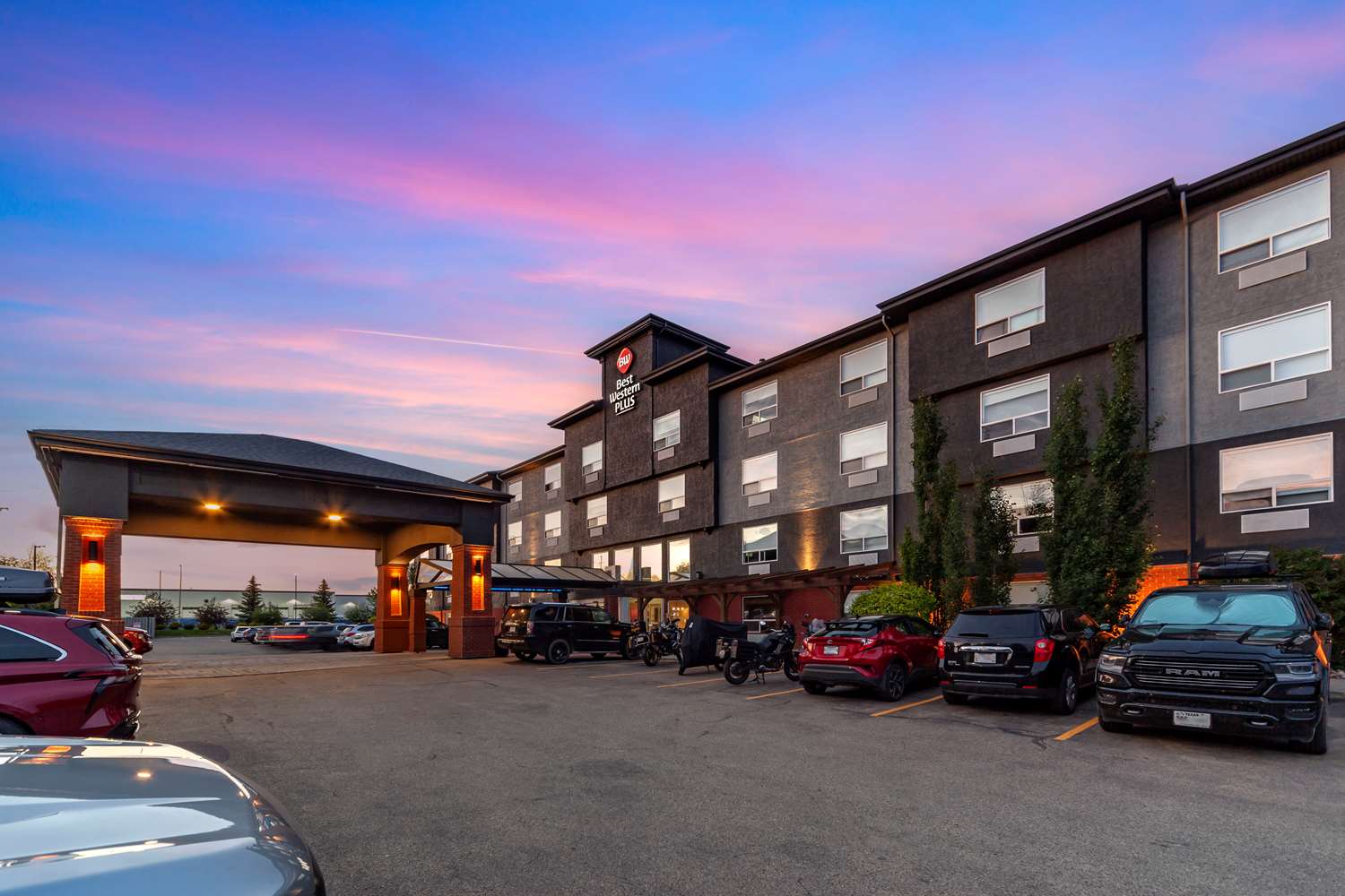 Best Western Plus West Edmonton 69/77