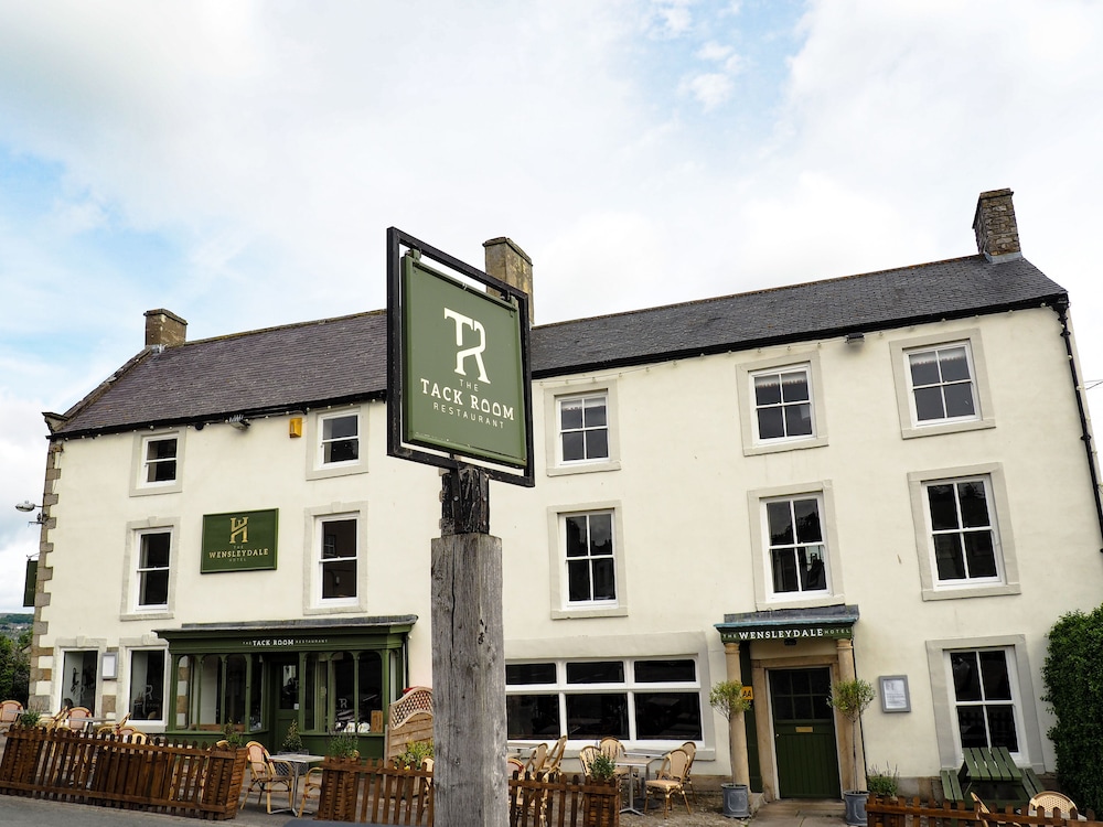 The White Swan Hotel 2/44