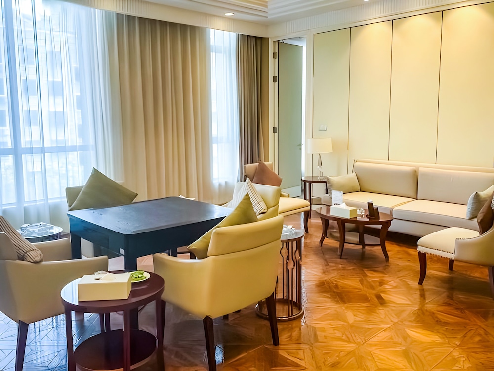 Yidu Jinling Grand Hotel 30/50
