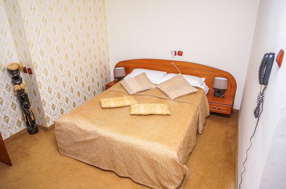 Breza Hotel 4/35