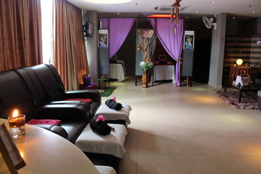 Paradise Spa Hotel 48/62