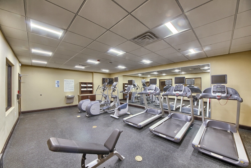 Holiday Inn Express And Suites Carrizo Springs 26/40
