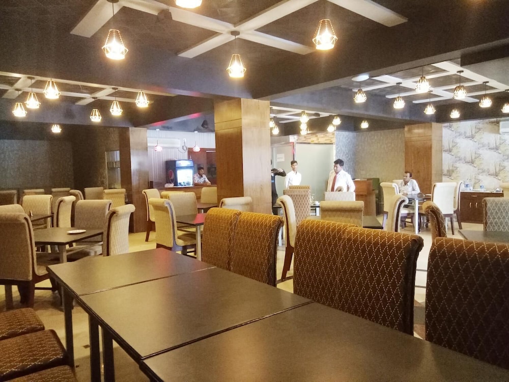 The Alina Hotel and Suites 24/29