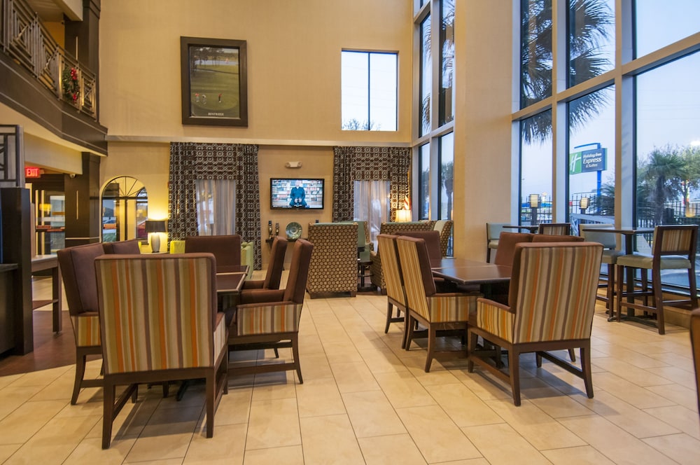 Holiday Inn Express Hotel Suites Houston North Intercontinental 31/48