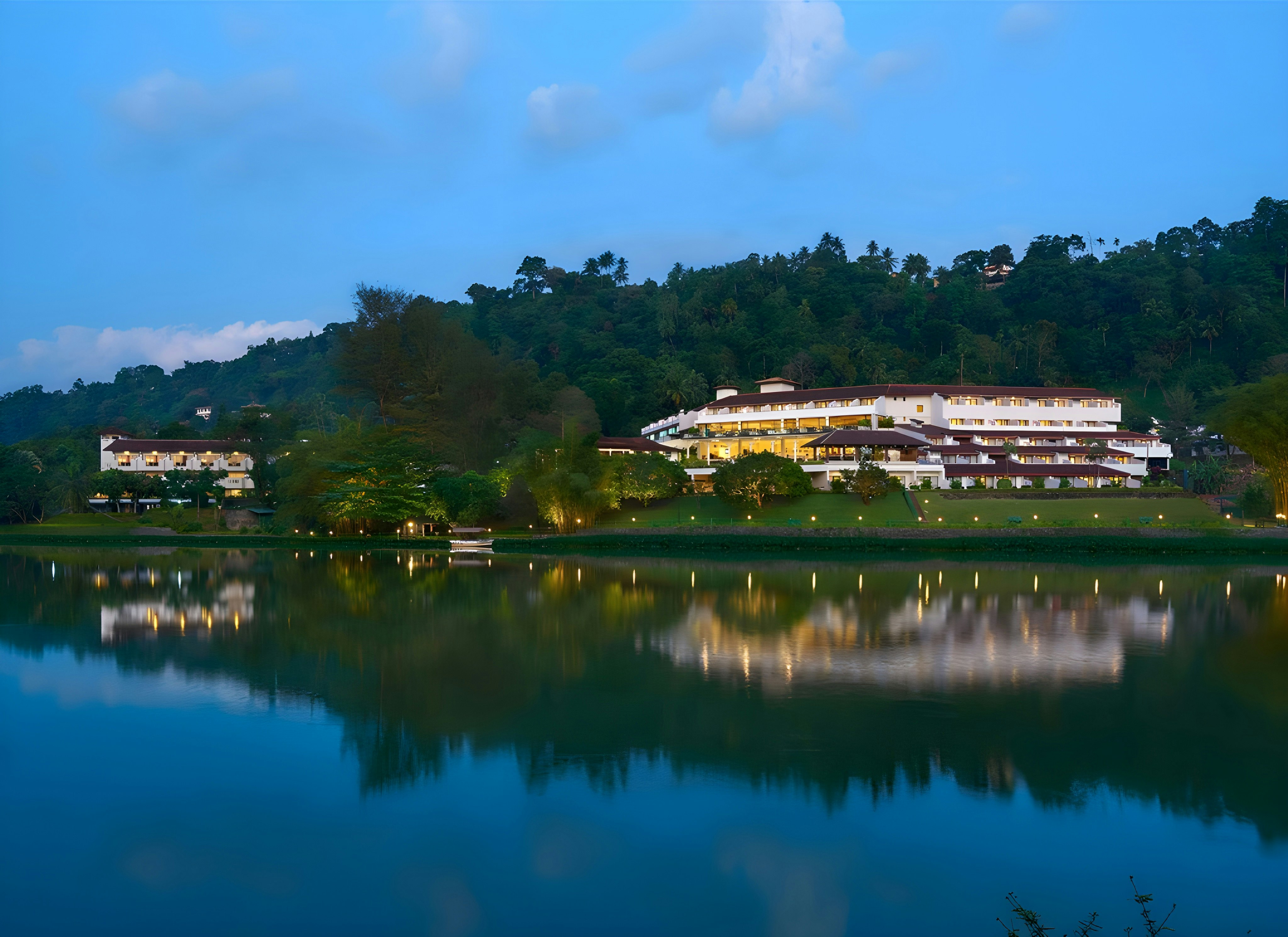 Cinnamon Citadel Kandy 12/19