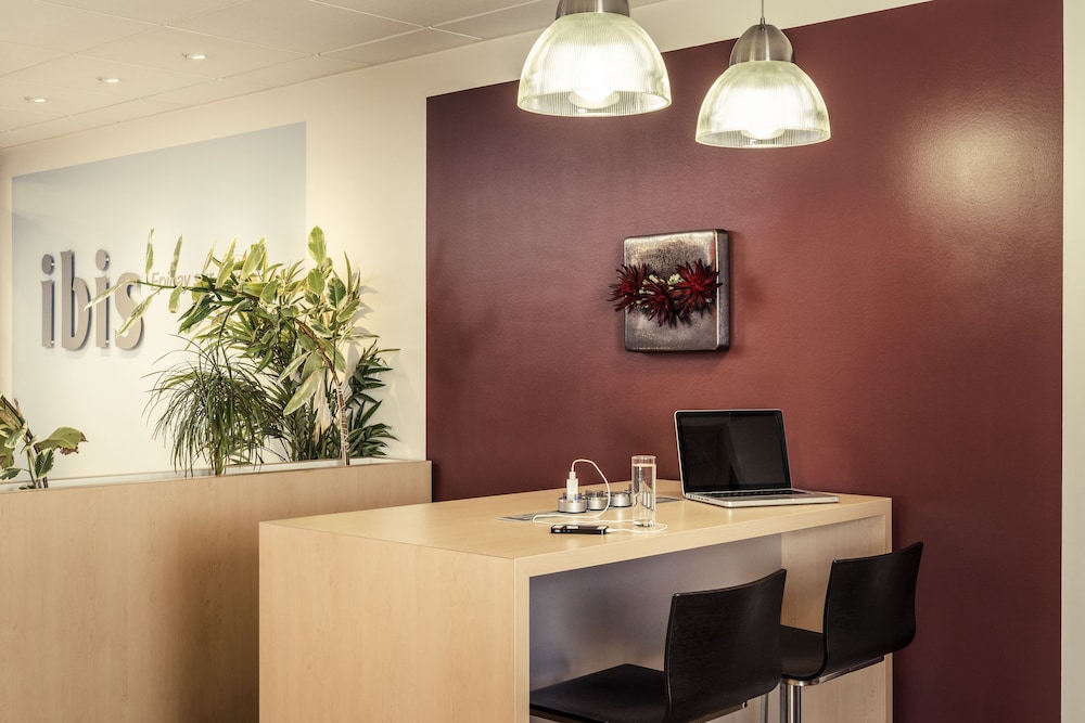 ibis Epinay sur seine Gennevilliers 12/72
