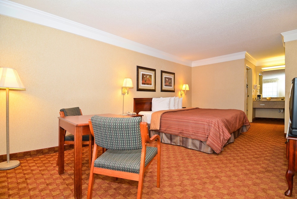 Peach State Inn & Suites 9/24