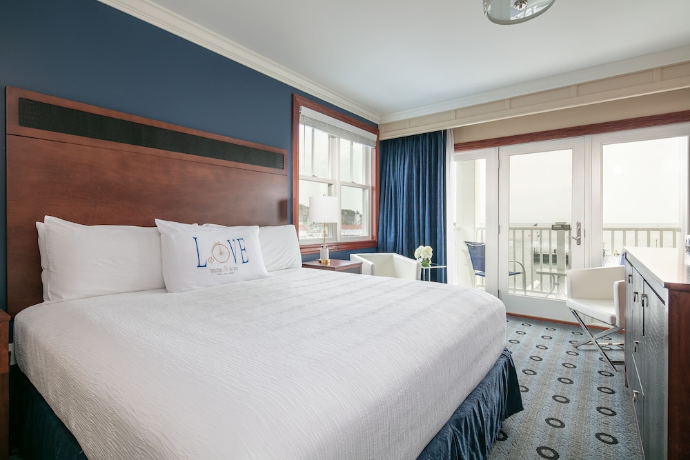 Bicycle Street Inn and Suites 11/50