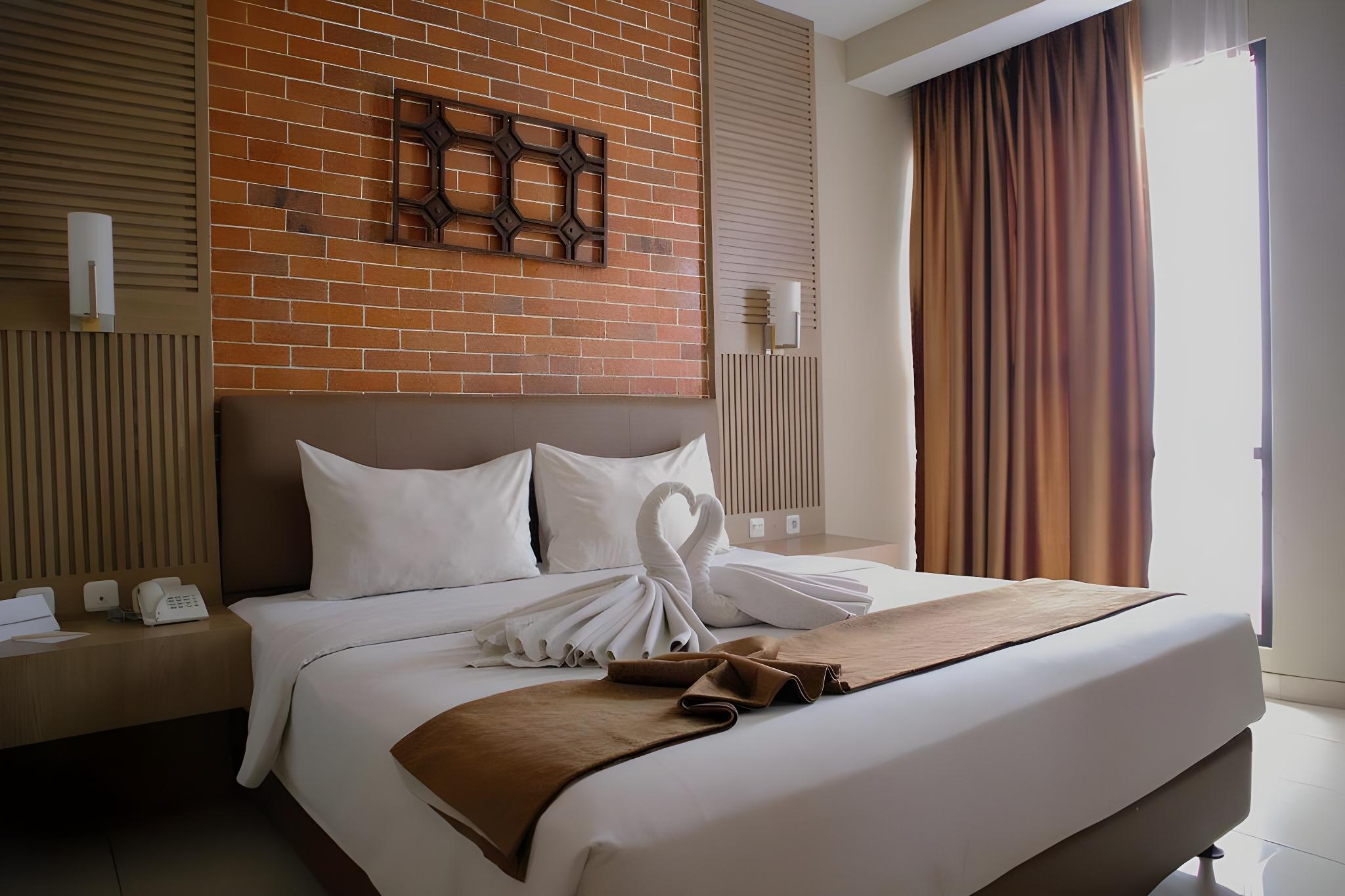 Lynn Hotel Mojokerto 11/28