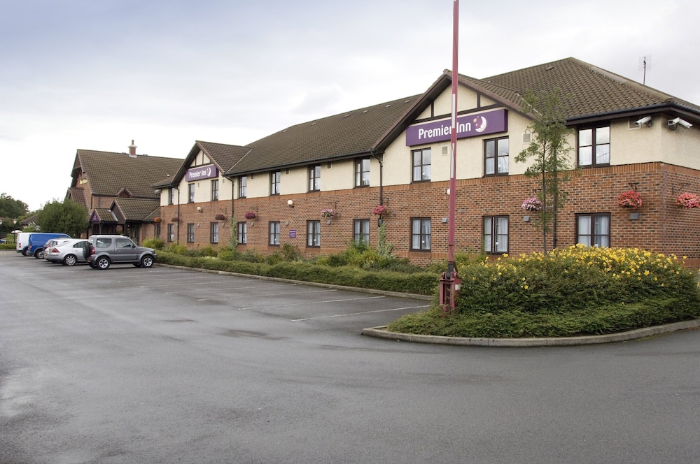 Premier Inn Grimsby 23/27