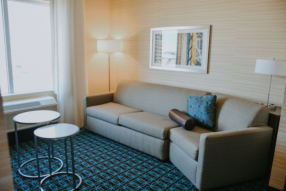 Fairfield Inn And Suites By Marriott Lincoln Airport 31/45