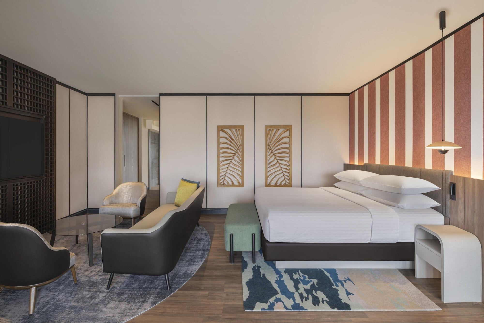Royal, Suite, Multiple Beds