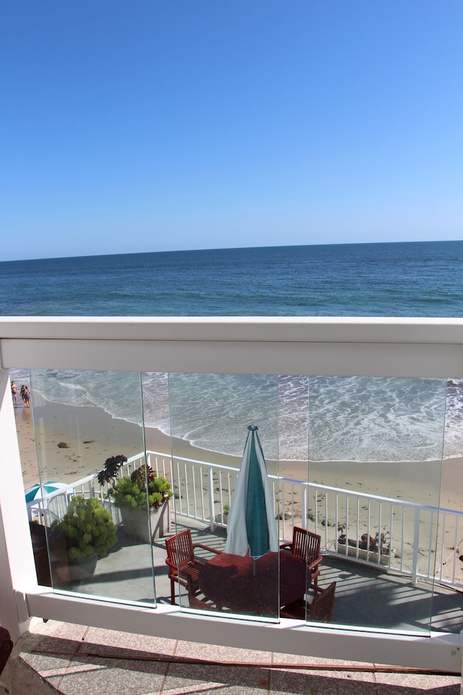 Capri Laguna Inn On the Beach 67/75