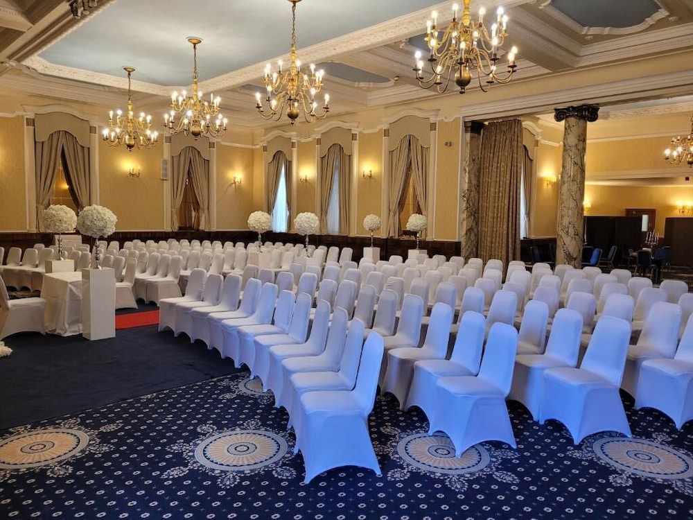 Golden Lion Hotel Stirling 42/50