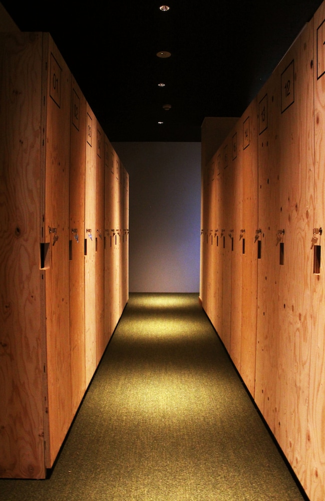 Travel&Book Hotel Hulaton Cabin Takamatsu - Hostel 24/40