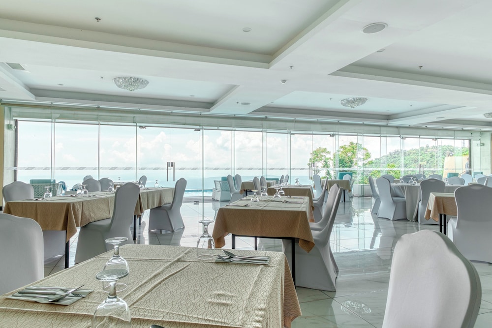 The Lake Hotel Tagaytay 26/44
