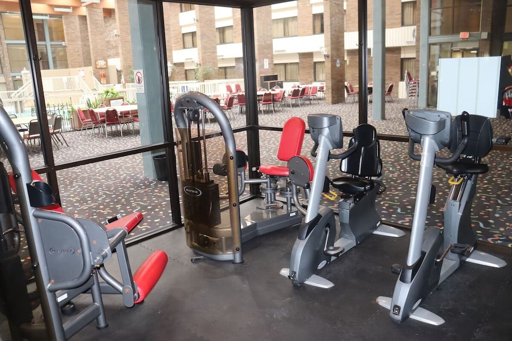 MainStay Suites Lansing West 21/37
