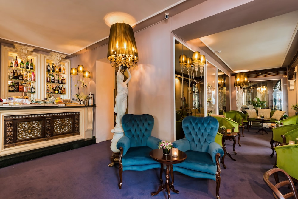 The Town House 29/45