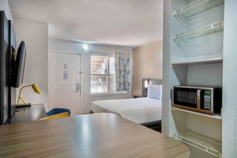 Studio 6 Extended Stay - Austin, TX - Midtown 34/59