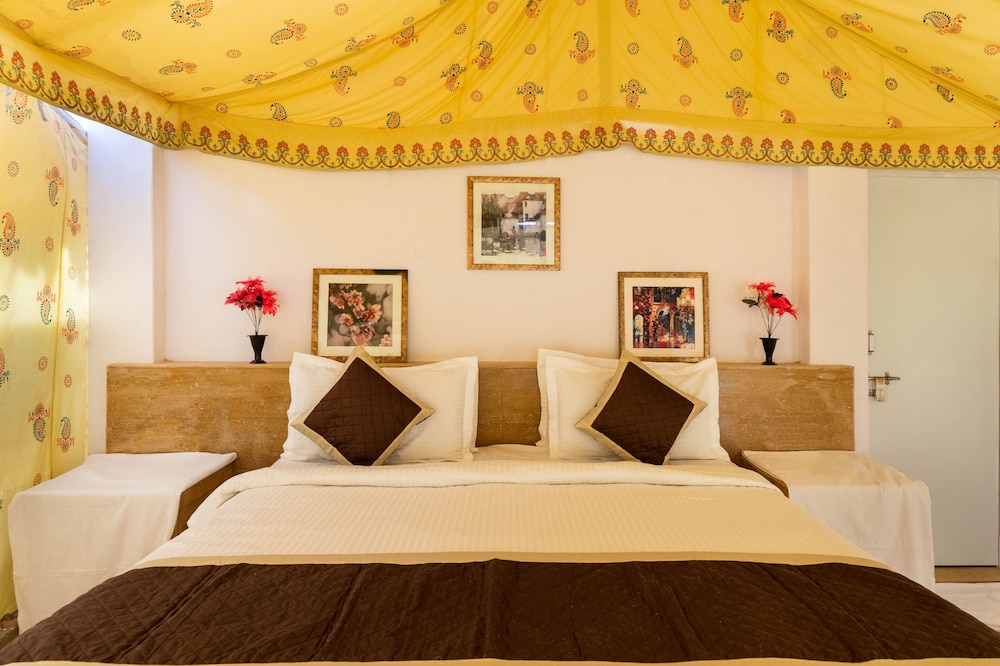 Royal Jaisalmer Resort With Swimmingpool 16/27