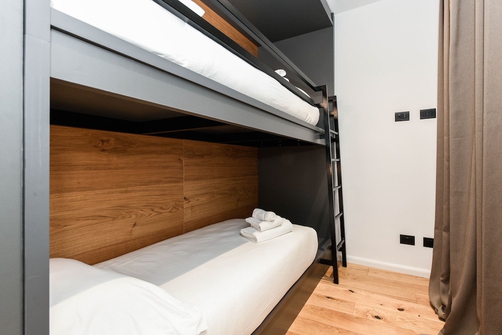 غرفة كومفورت رباعية، Best Western Hotel Arya 5/6