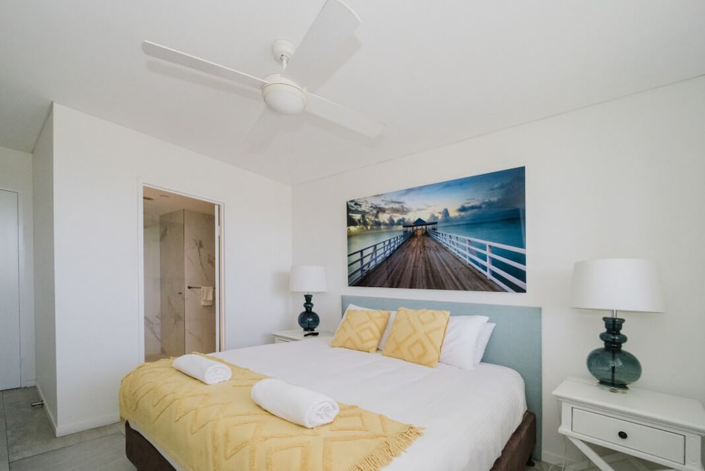 3 BEDROOMS, APARTMENT