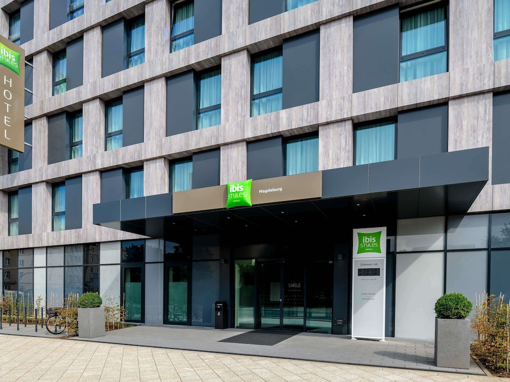 Ibis Styles Magdeburg 2/63