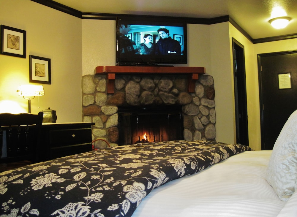 North Shore Inn 35/70