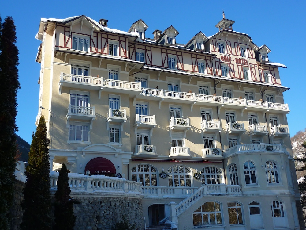 Golf Hotel 1/50