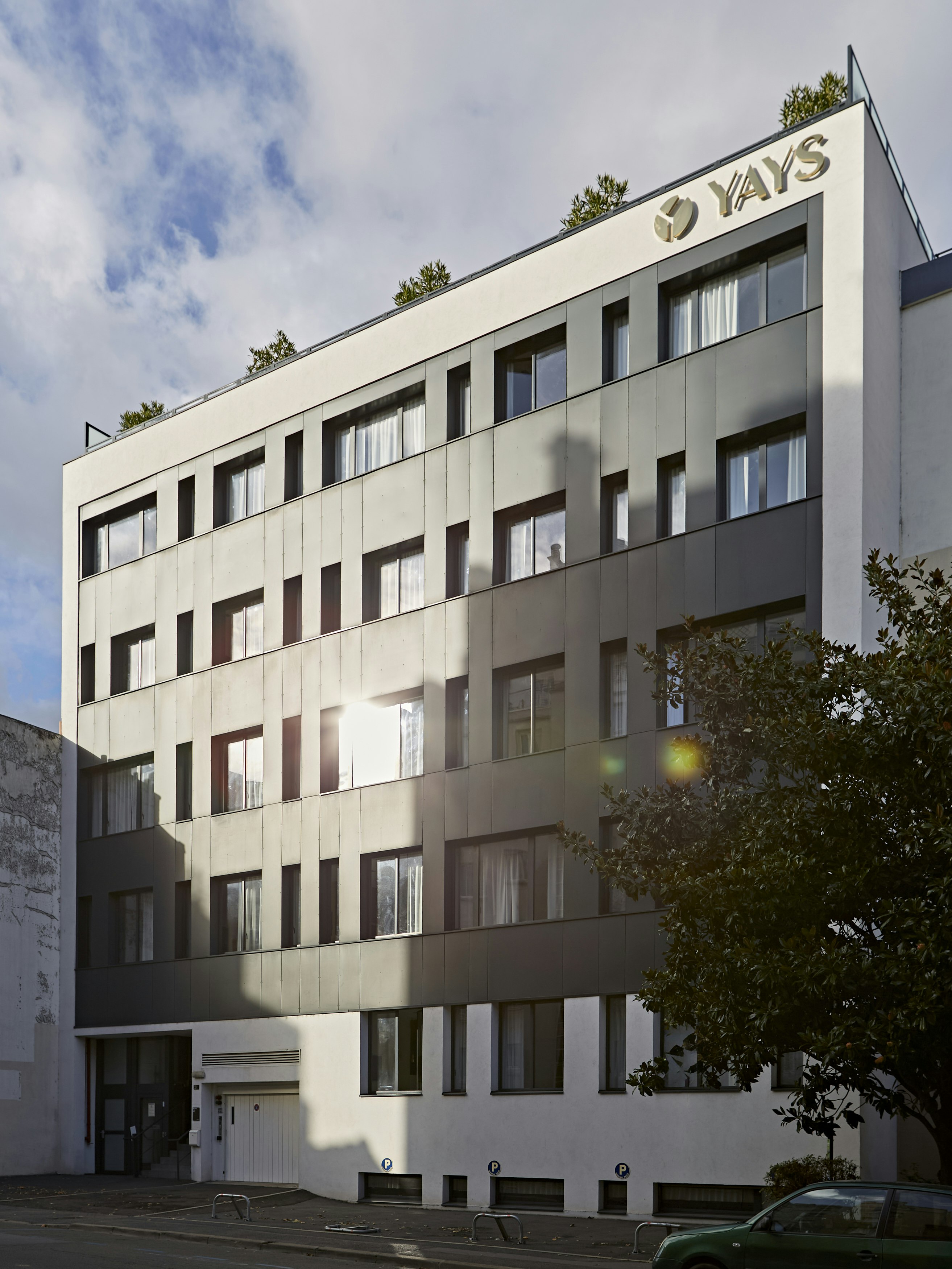 YAYS Paris Issy 2/50