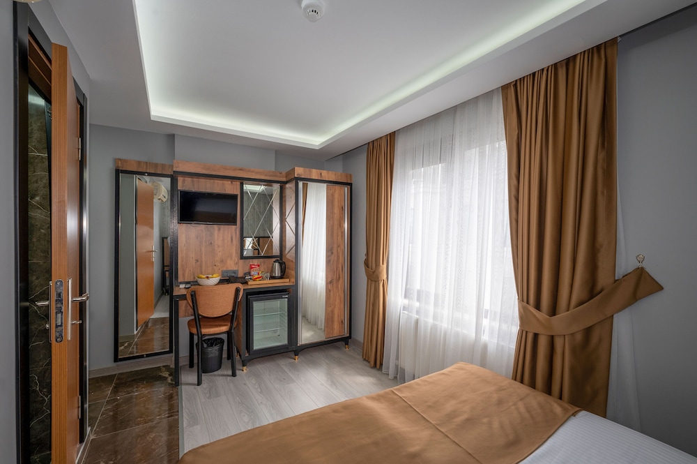 Boutique Dedem Hotel 43/68