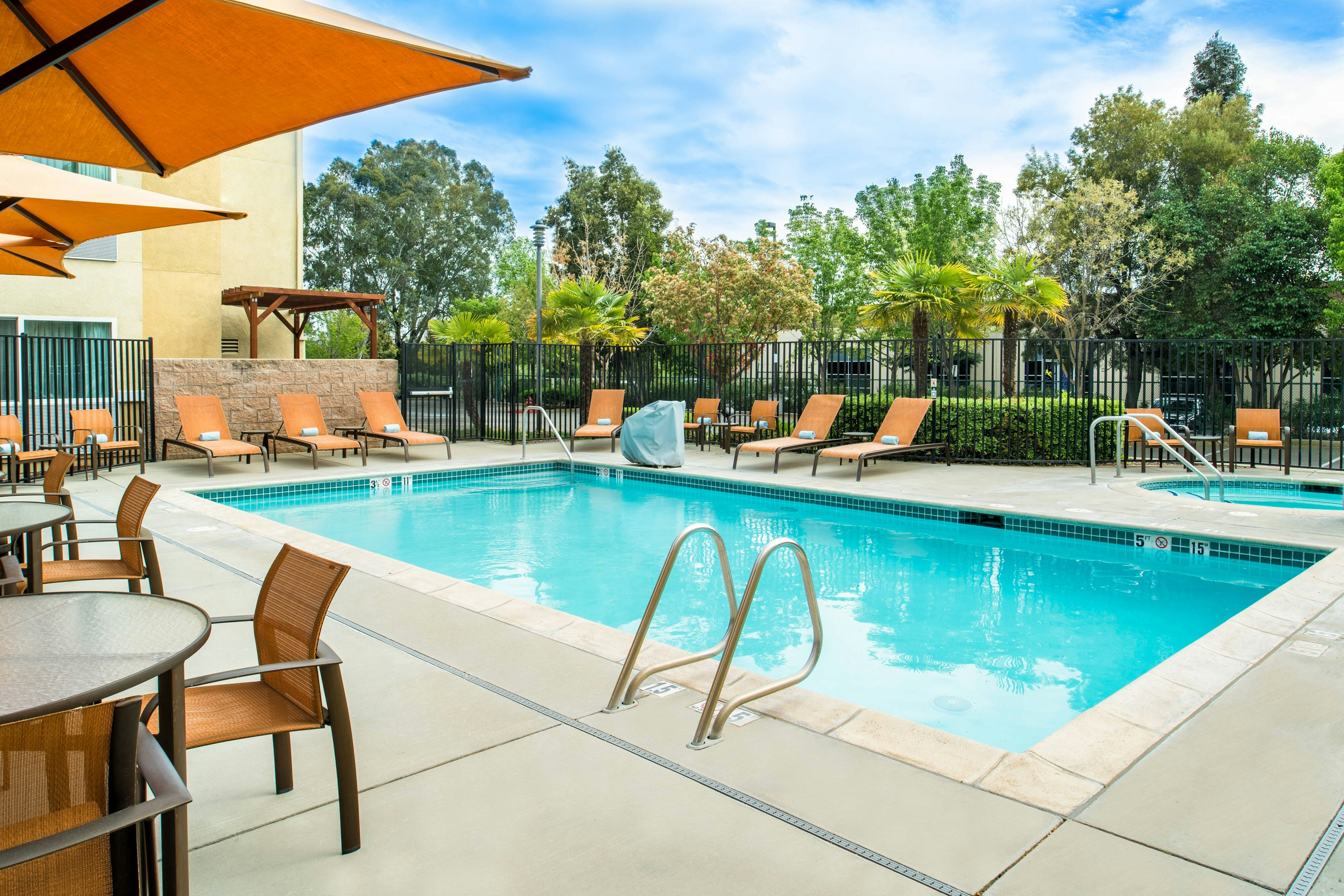 Courtyard By Marriott Cal Expo