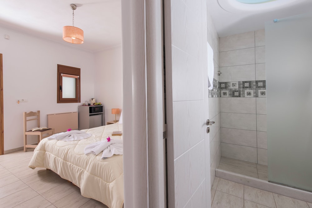 SMARAGDI APARTMENTS 17/55