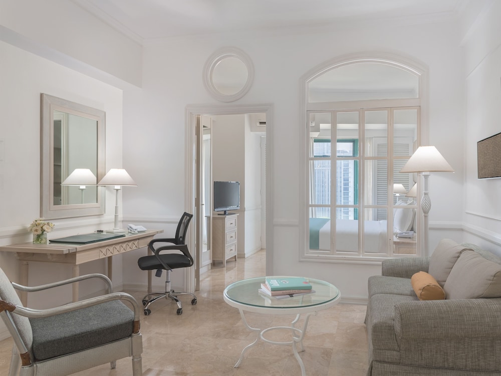 Vivere Suites 35/62
