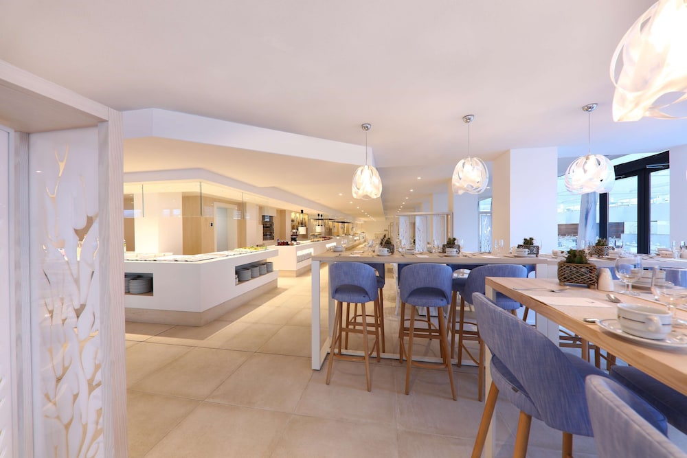 Iberostar Waves Bahia de Palma - Adults Only 21/38