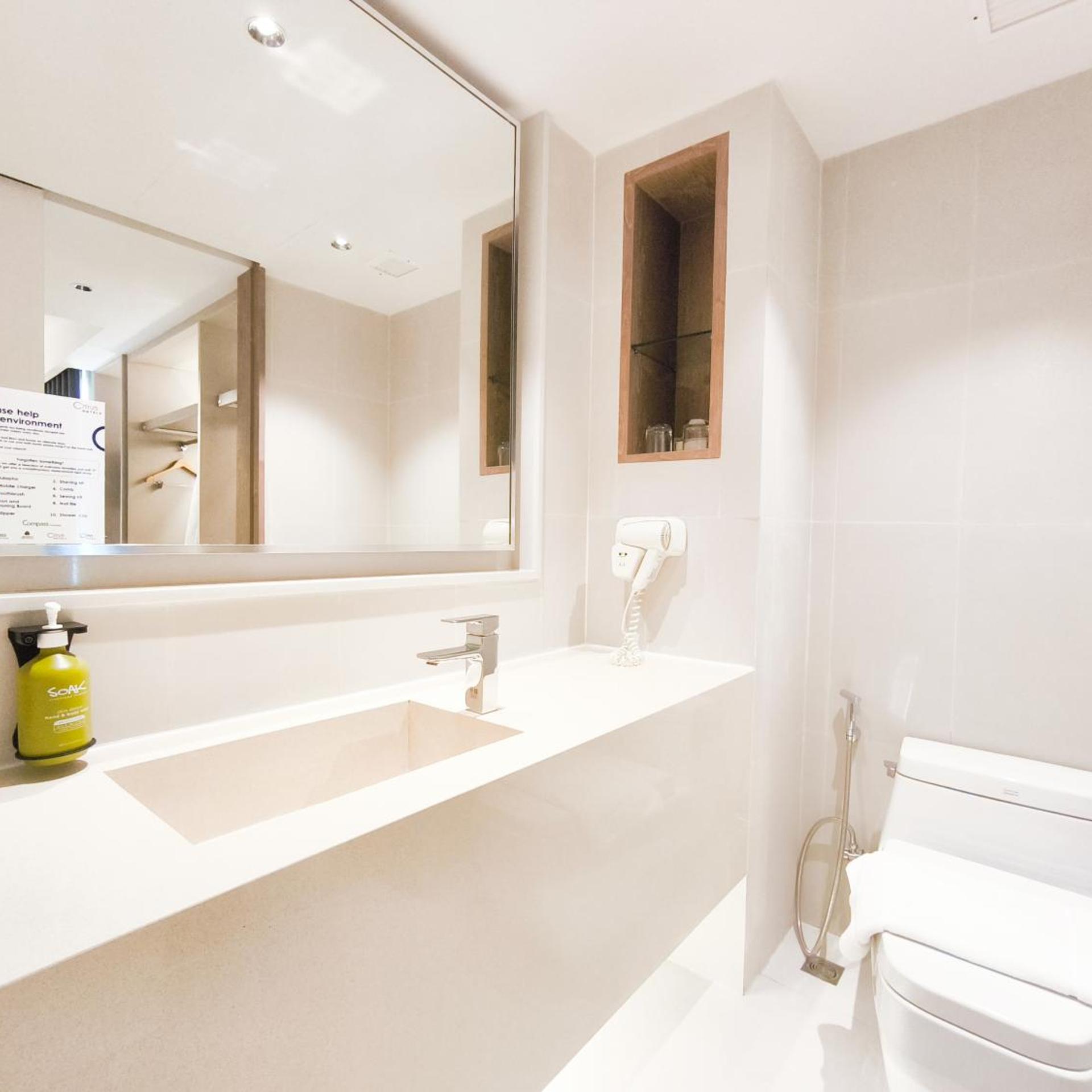 غرفة بريميير بسرير مزدوج، Hotel Citrus Sukhumvit 13 by Compass Hospitality 6/7