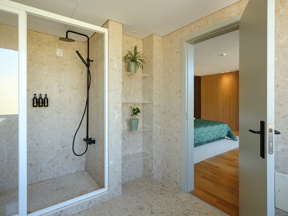Pure Monchique Hotel 60/60