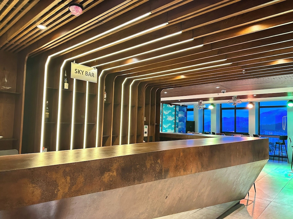 Joy Trip Hotel 9/77